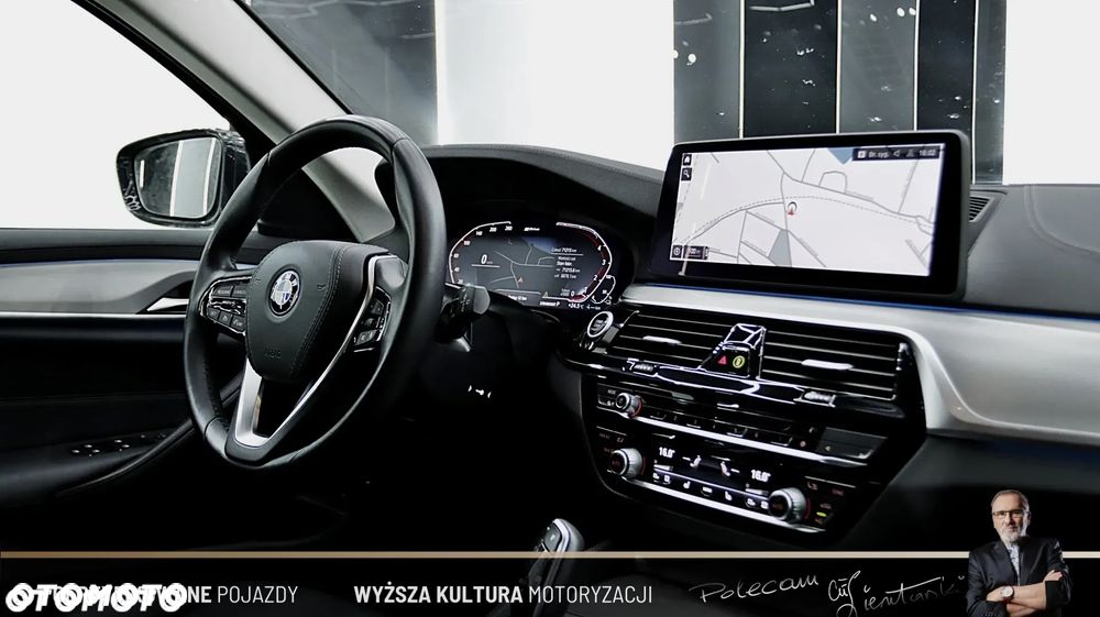 BMW Seria 5 530e xDrive - 13