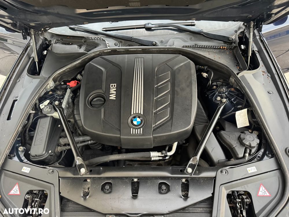 BMW Seria 5 520d Aut. Luxury Line - 27