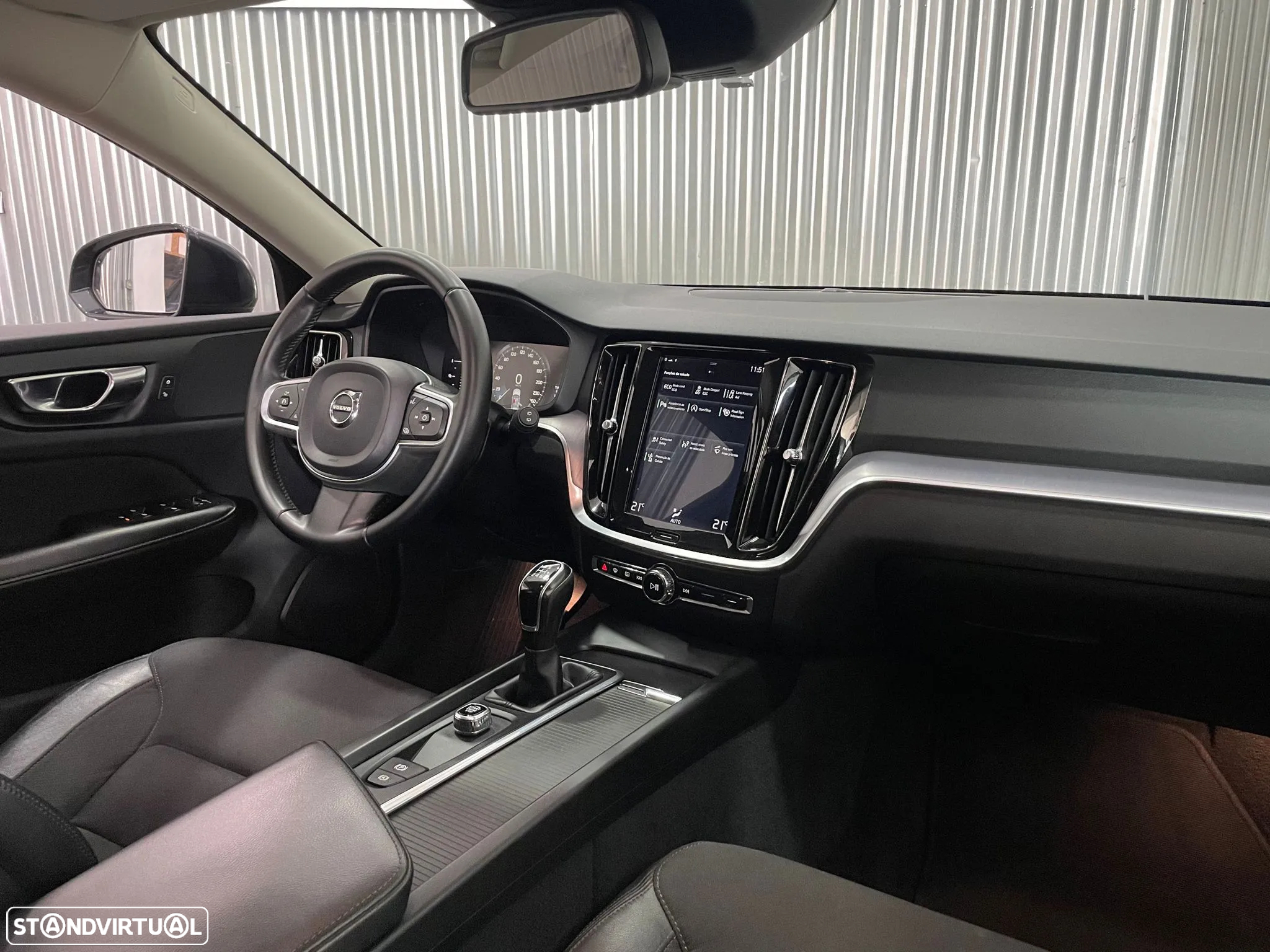 Volvo V60 2.0 D3 Momentum - 13