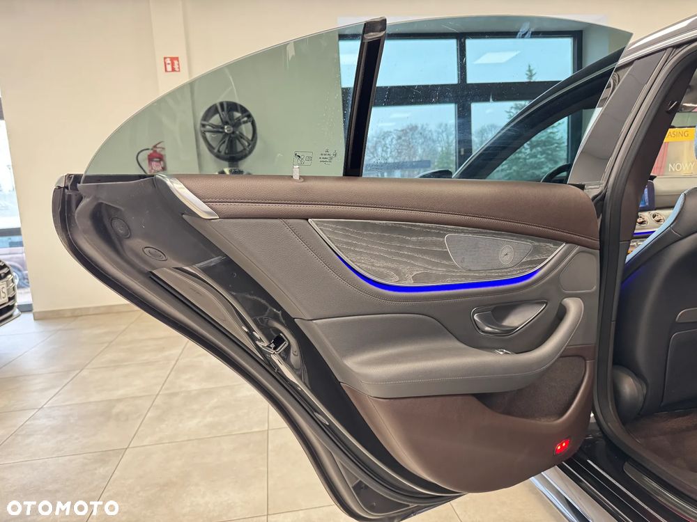 Mercedes-Benz CLS - 11