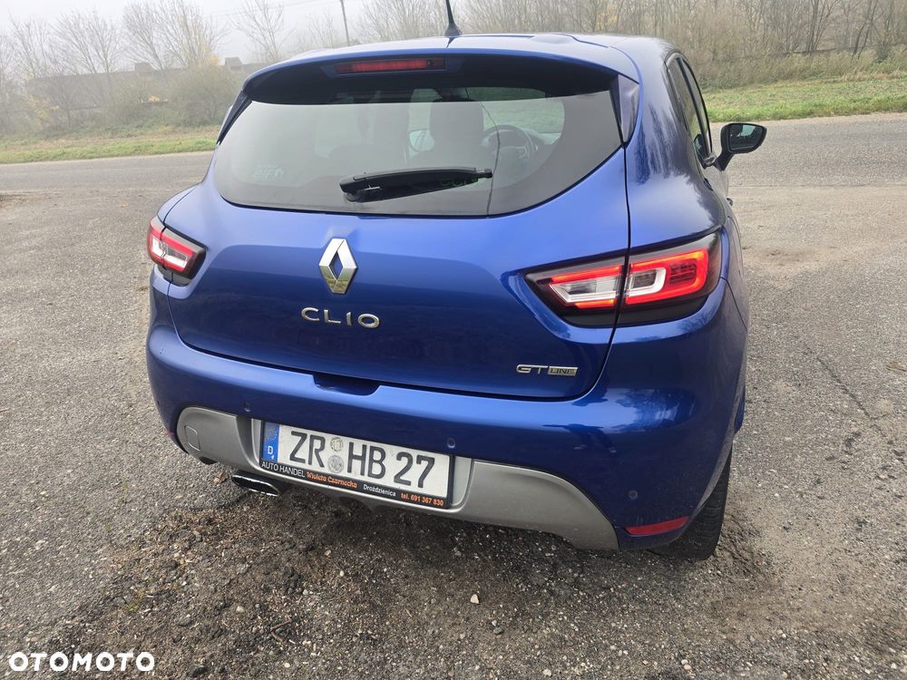 Renault Clio - 9