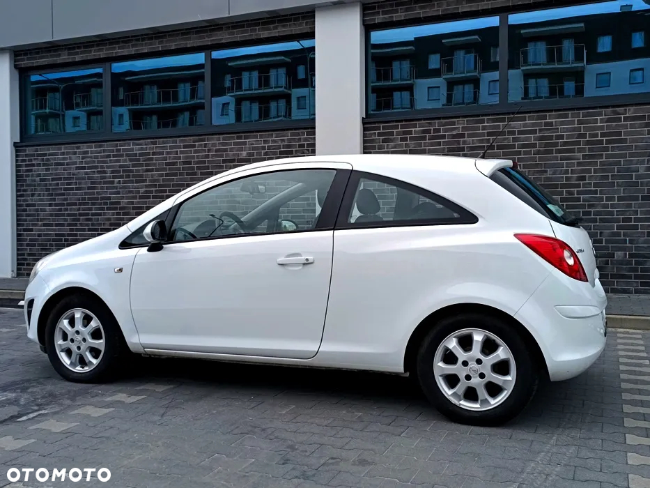 Opel Corsa 1.2 16V (ecoFLEX) Color Edition - 4