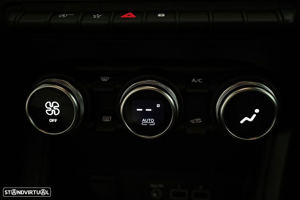 Renault Captur 1.0 TCe Techno Bi-Fuel - 13