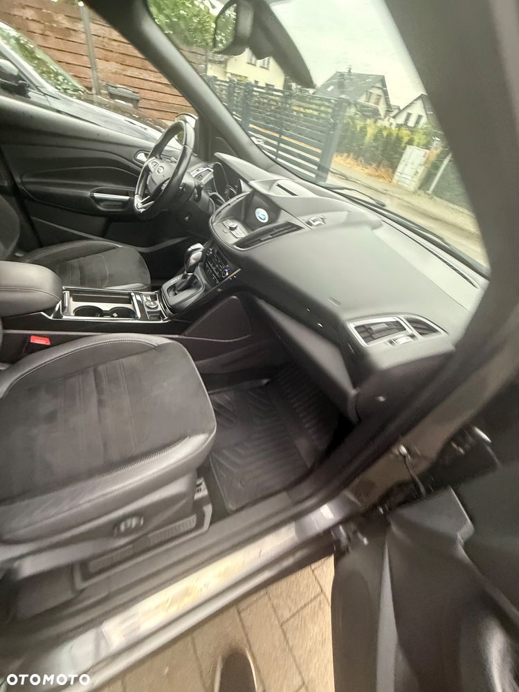 Ford Kuga 2.0 TDCi AWD ST-Line - 28