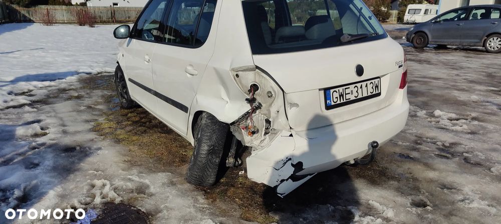 Skoda Fabia 1.2 HTP STYLE EDITION - 5