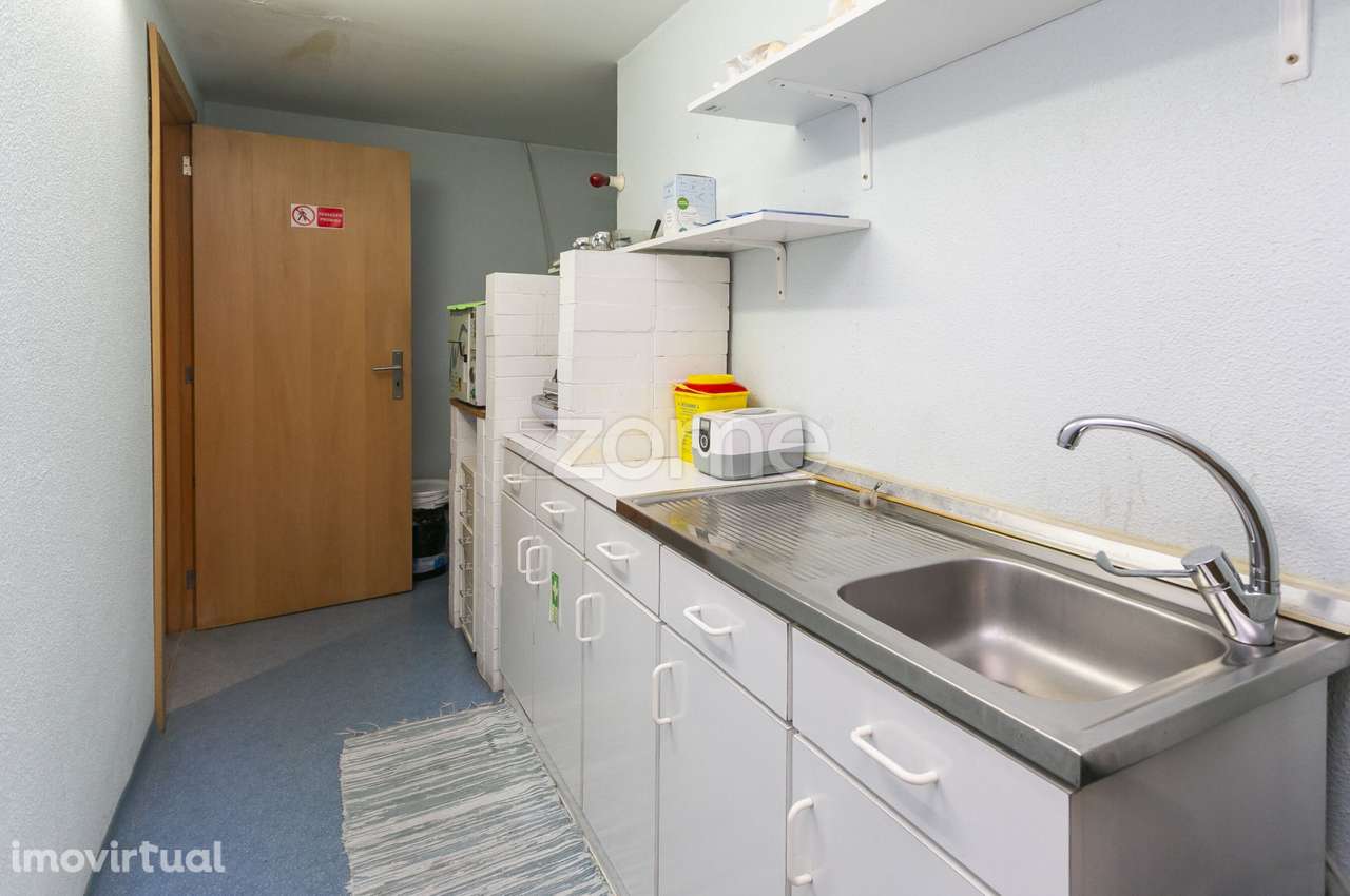 Loja em Oliveira do Douro, Vila Nova de Gaia - Grande imagem: 5/26