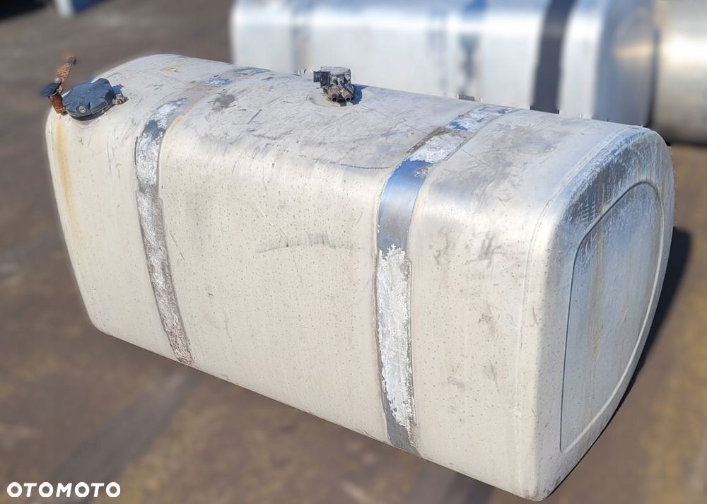 ZBIORNIK PALIWA VOLVO FH / RENAULT GAMA T 20503508 530L - 1