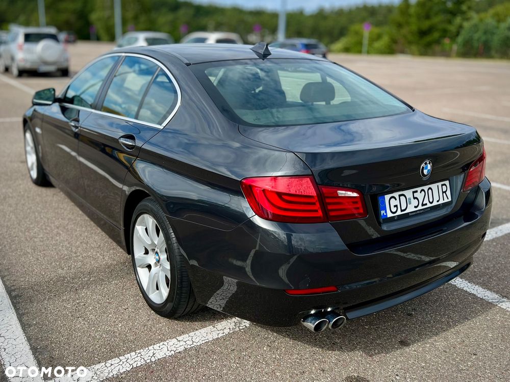BMW Seria 5 530d xDrive - 6