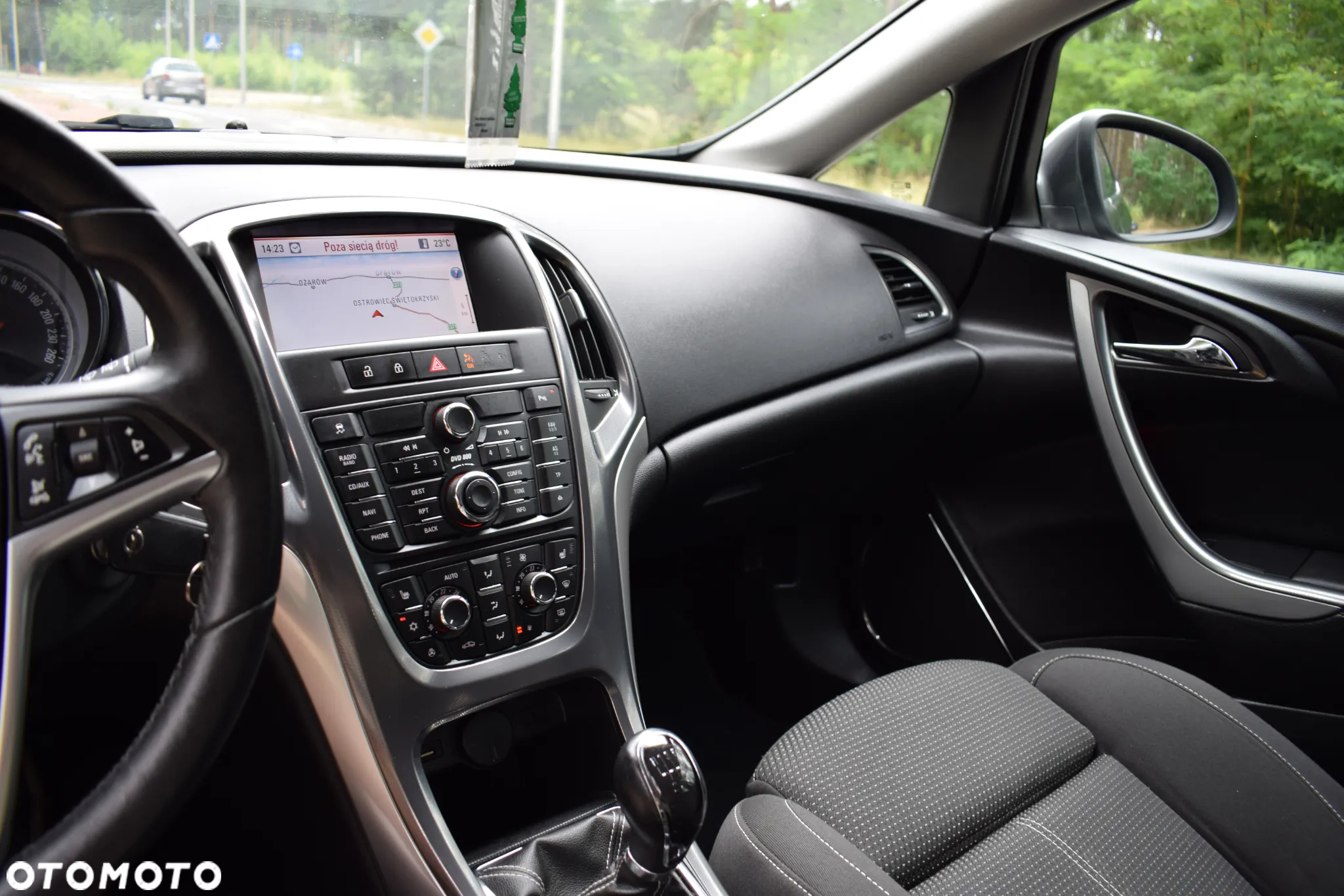 Opel Astra 1.6 Turbo Cosmo - 20