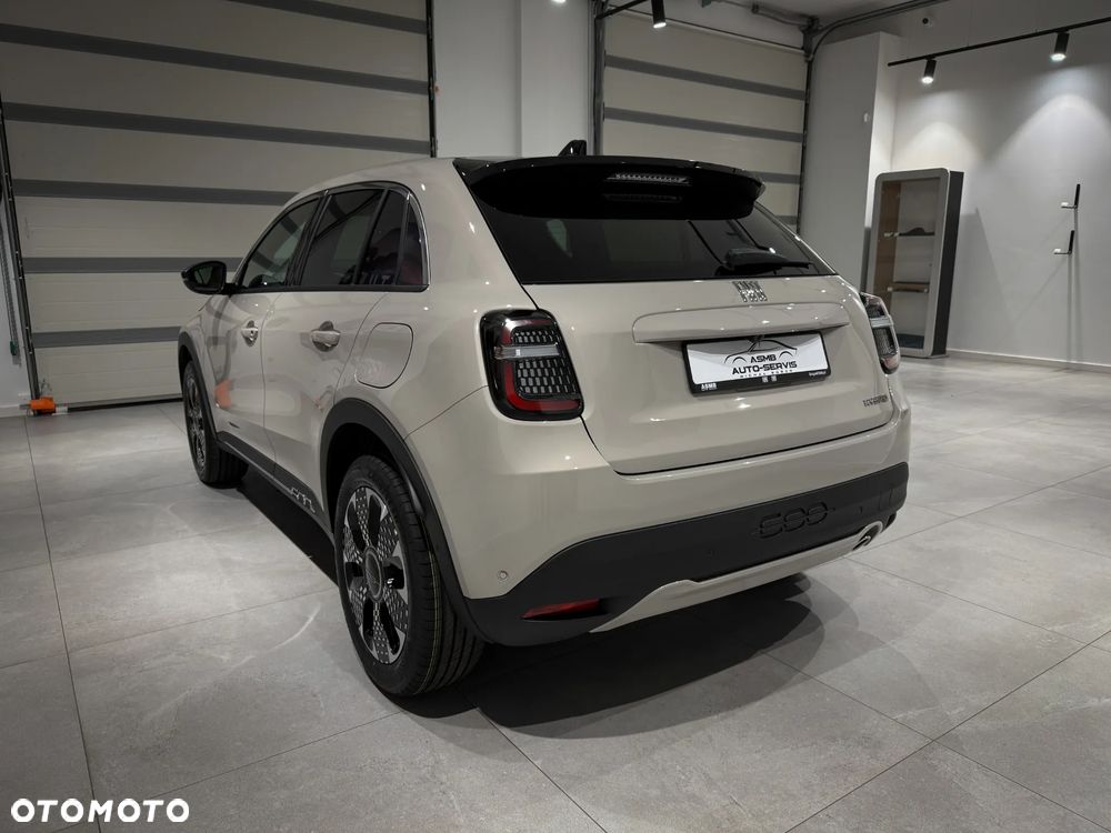 Fiat 600 1.2 Turbo La Prima eDCT - 8