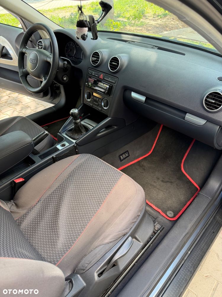 Audi A3 3-drzwiowe 1.9 TDI Attraction - 27