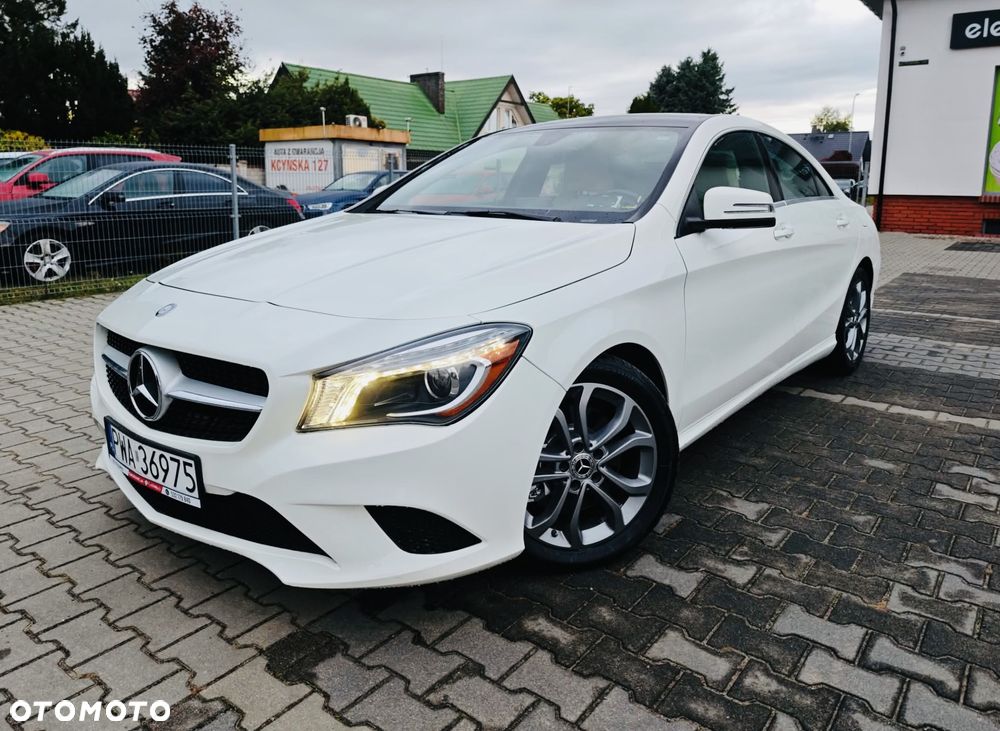 Mercedes-Benz CLA - 12