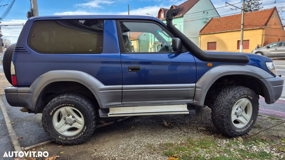 Toyota Land Cruiser - 2