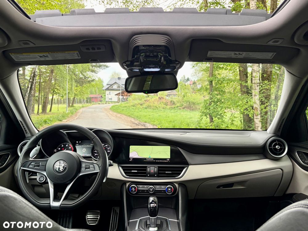 Alfa Romeo Giulia 2.0 Turbo 16V AT8 Veloce - 31