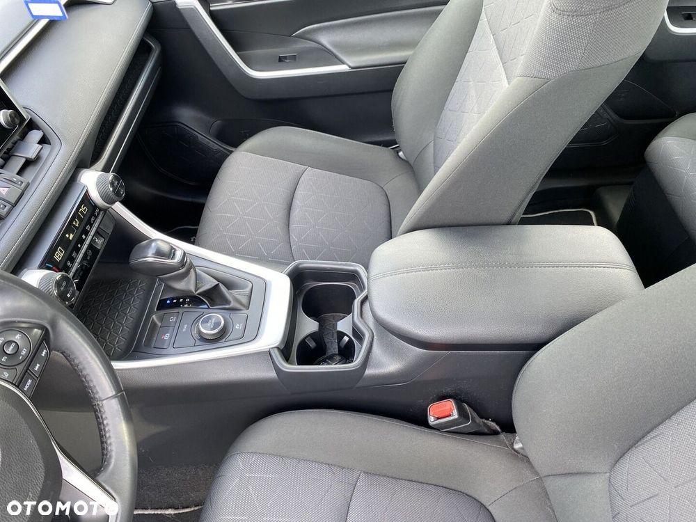 Toyota RAV4 - 21