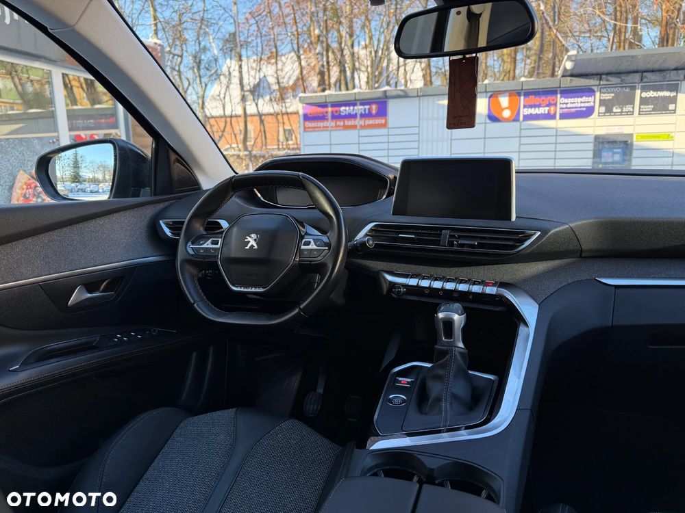 Peugeot 3008 PureTech 130 Stop & Start GPF Allure Business-Paket - 29