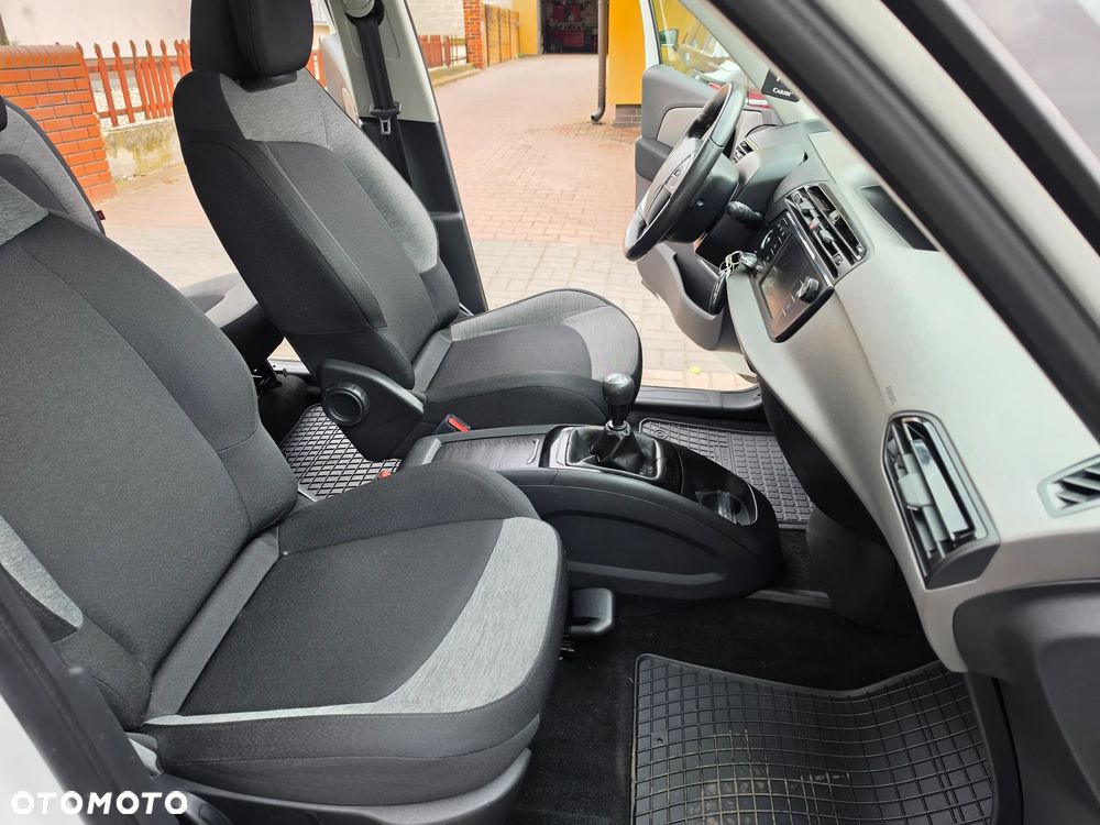 Citroën C4 Grand Picasso - 24
