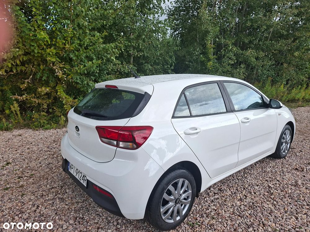 Kia Rio 1.2 Business Line - 7
