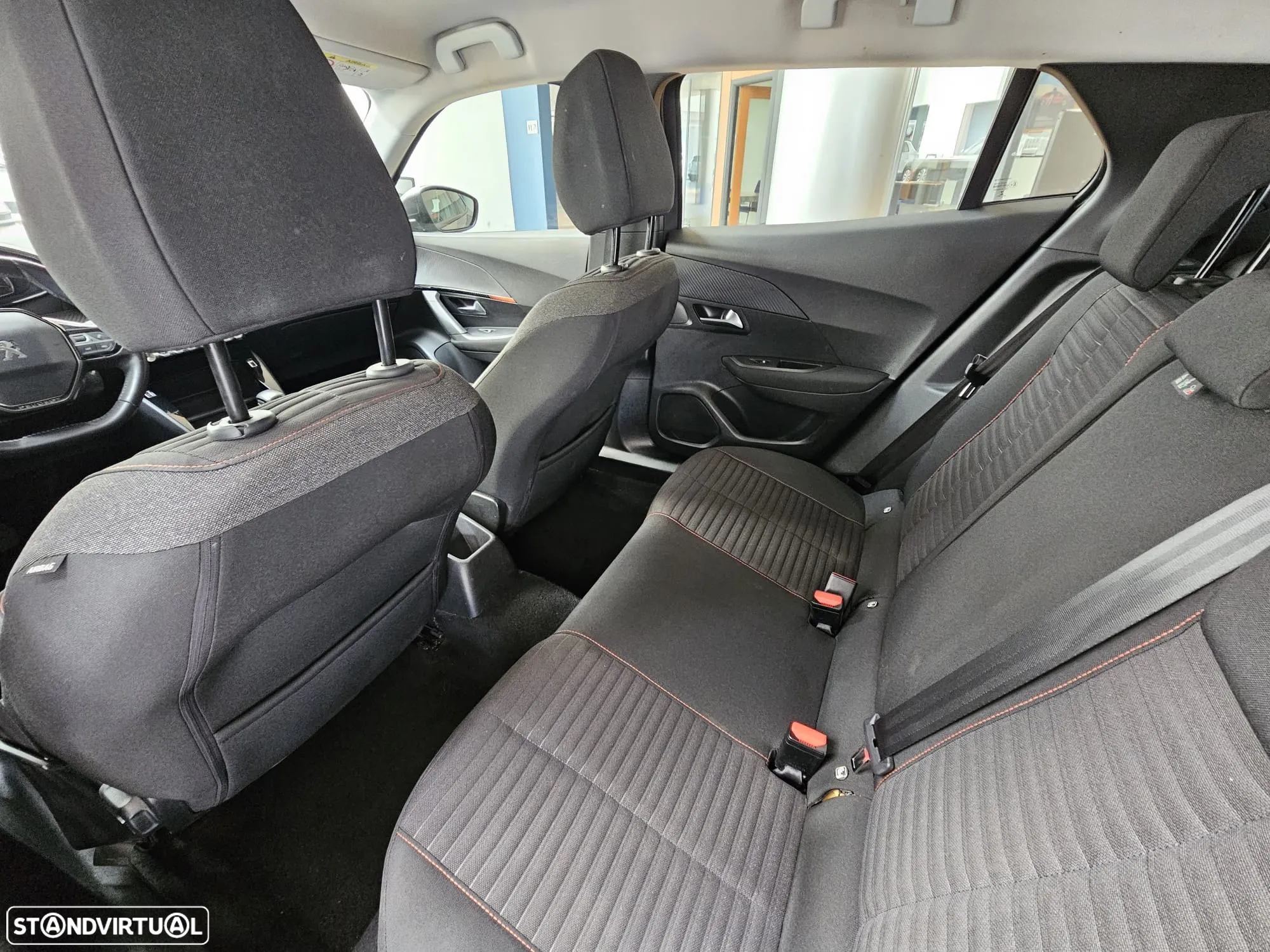 Peugeot 2008 1.2 PureTech Active - 7