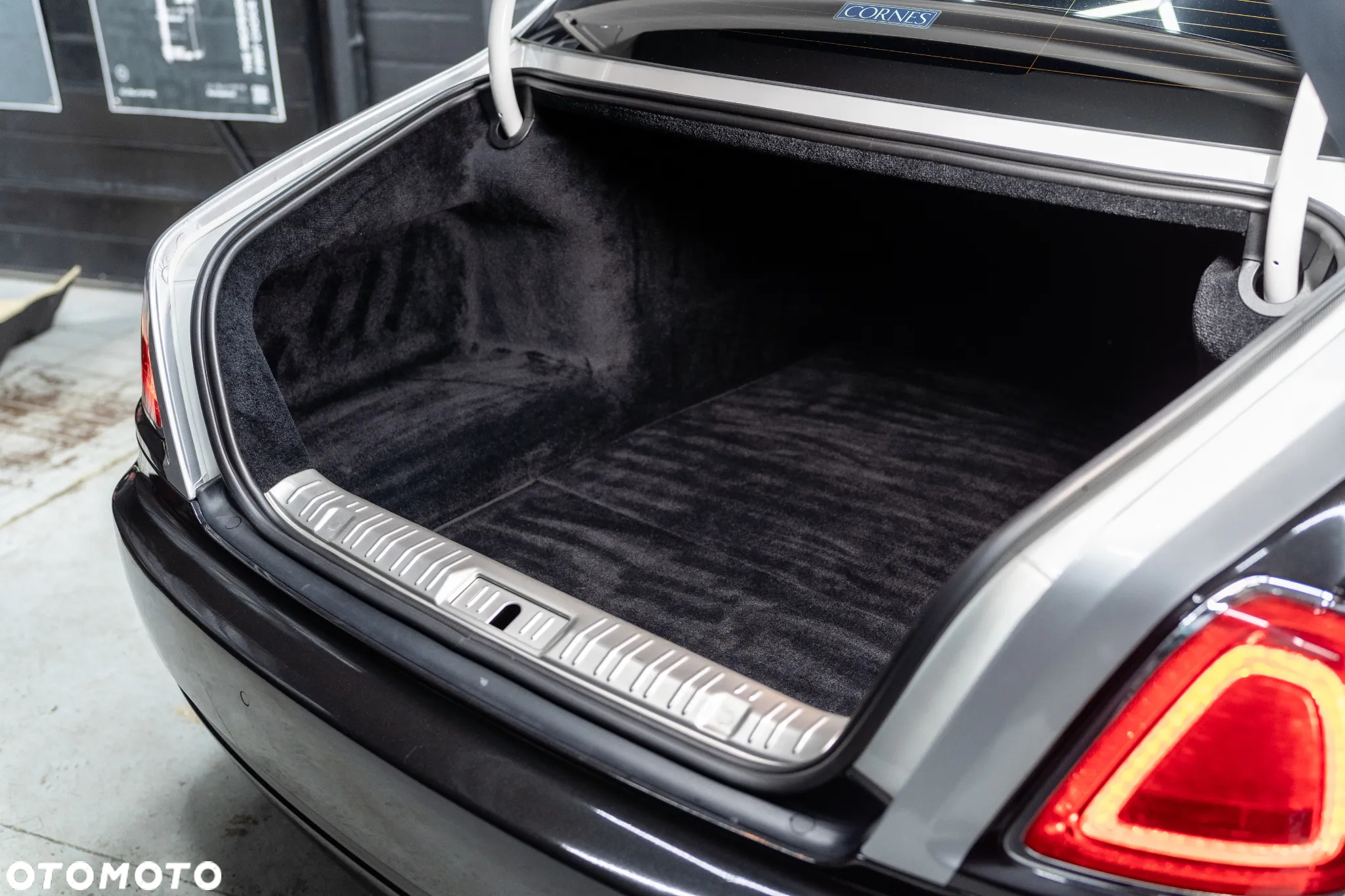 Rolls-Royce Ghost Standard - 13
