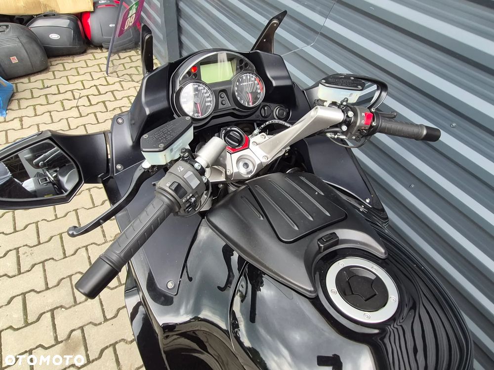 Kawasaki GTR - 11