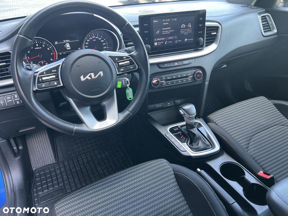 Kia XCeed - 25