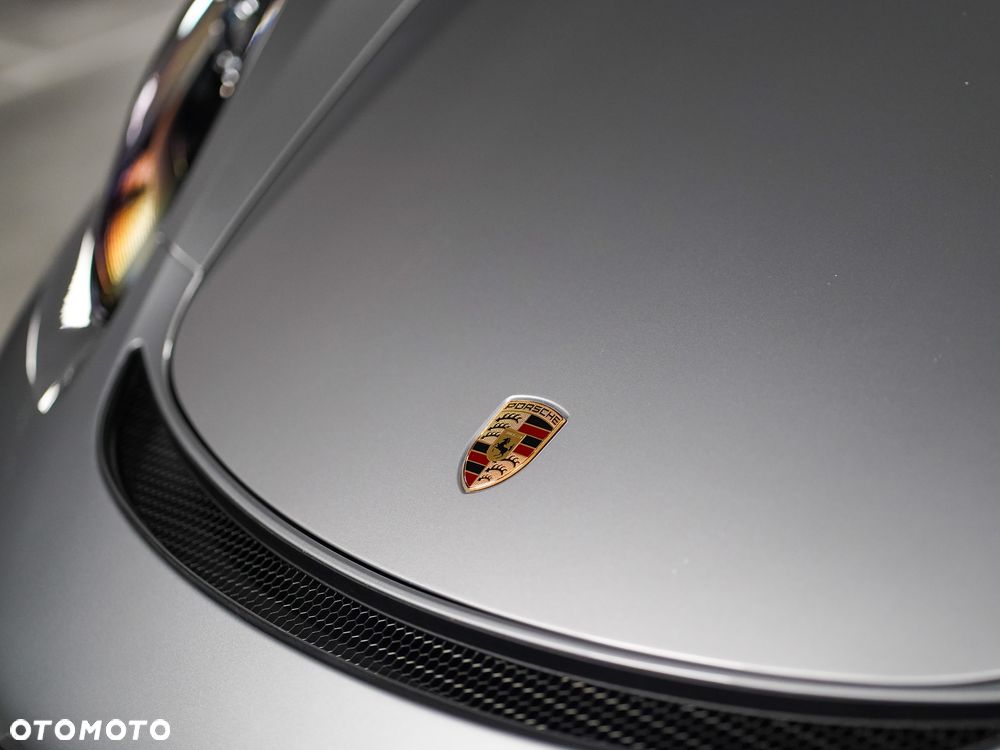 Porsche 718 Boxster Spyder - 8