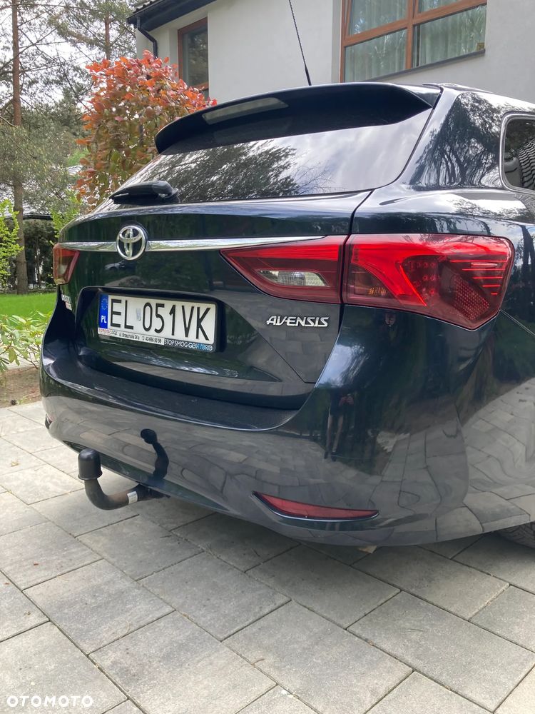 Toyota Avensis 2.0 D-4D Premium - 2