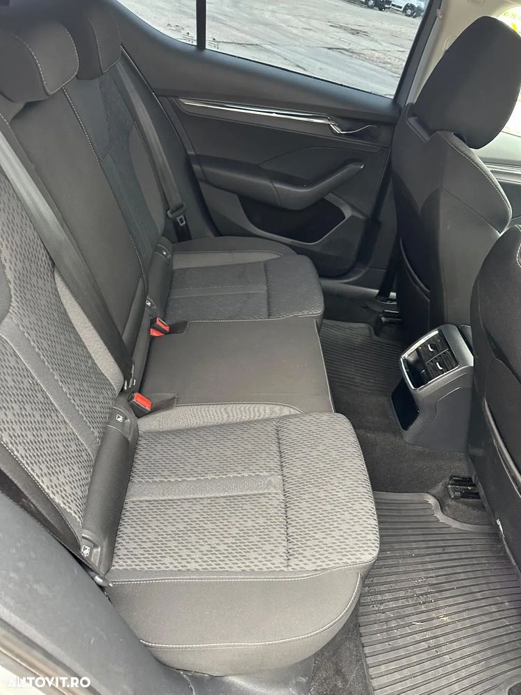 Skoda Octavia 2.0 TDI DSG Ambition - 12