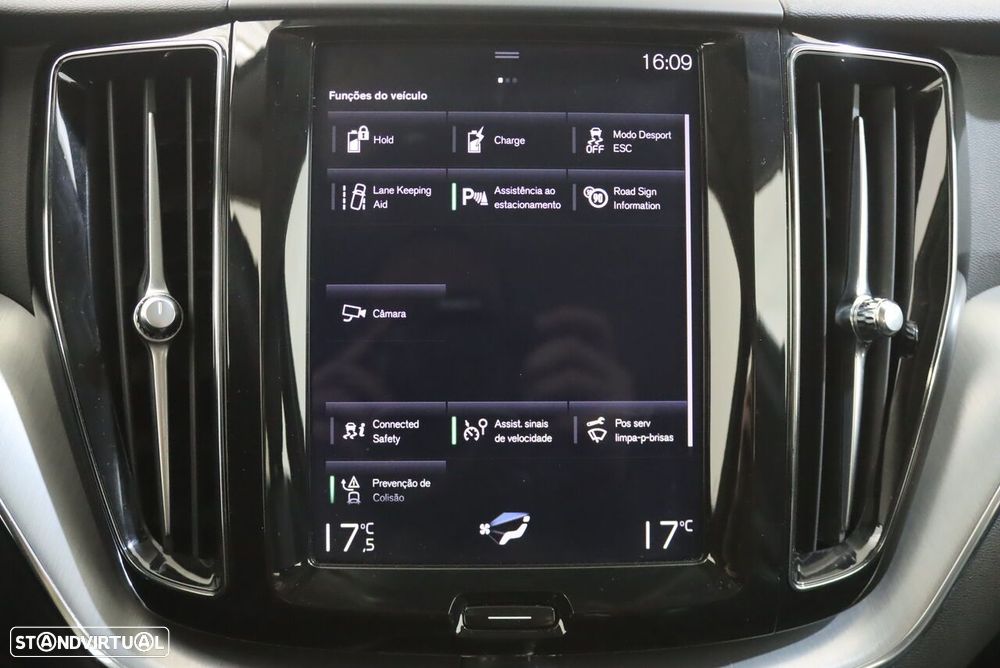 Volvo XC 60 2.0 T8 PHEV Momentum AWD - 28