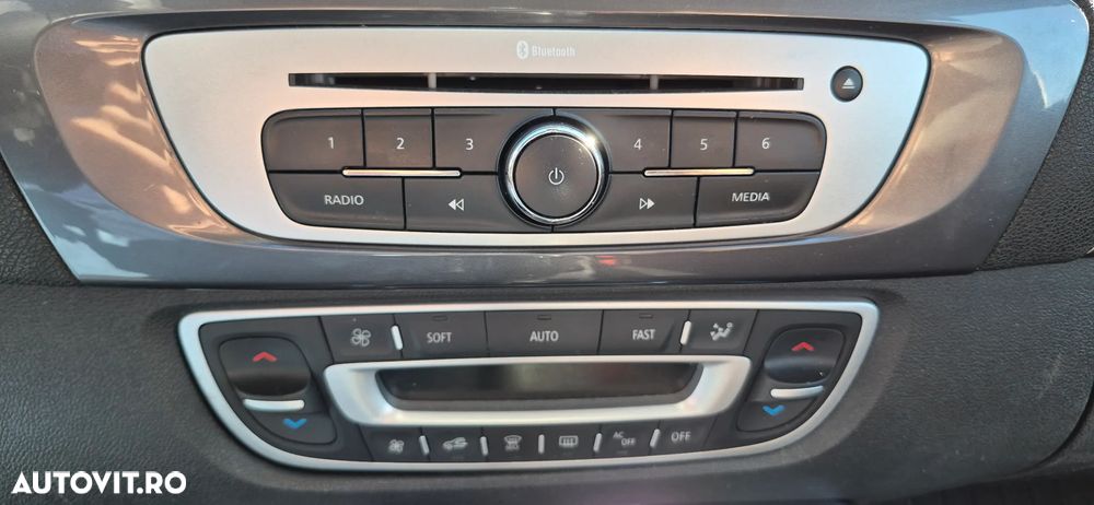 Renault Grand Scenic dCi 110 EDC Xmod Bose Edition - 23