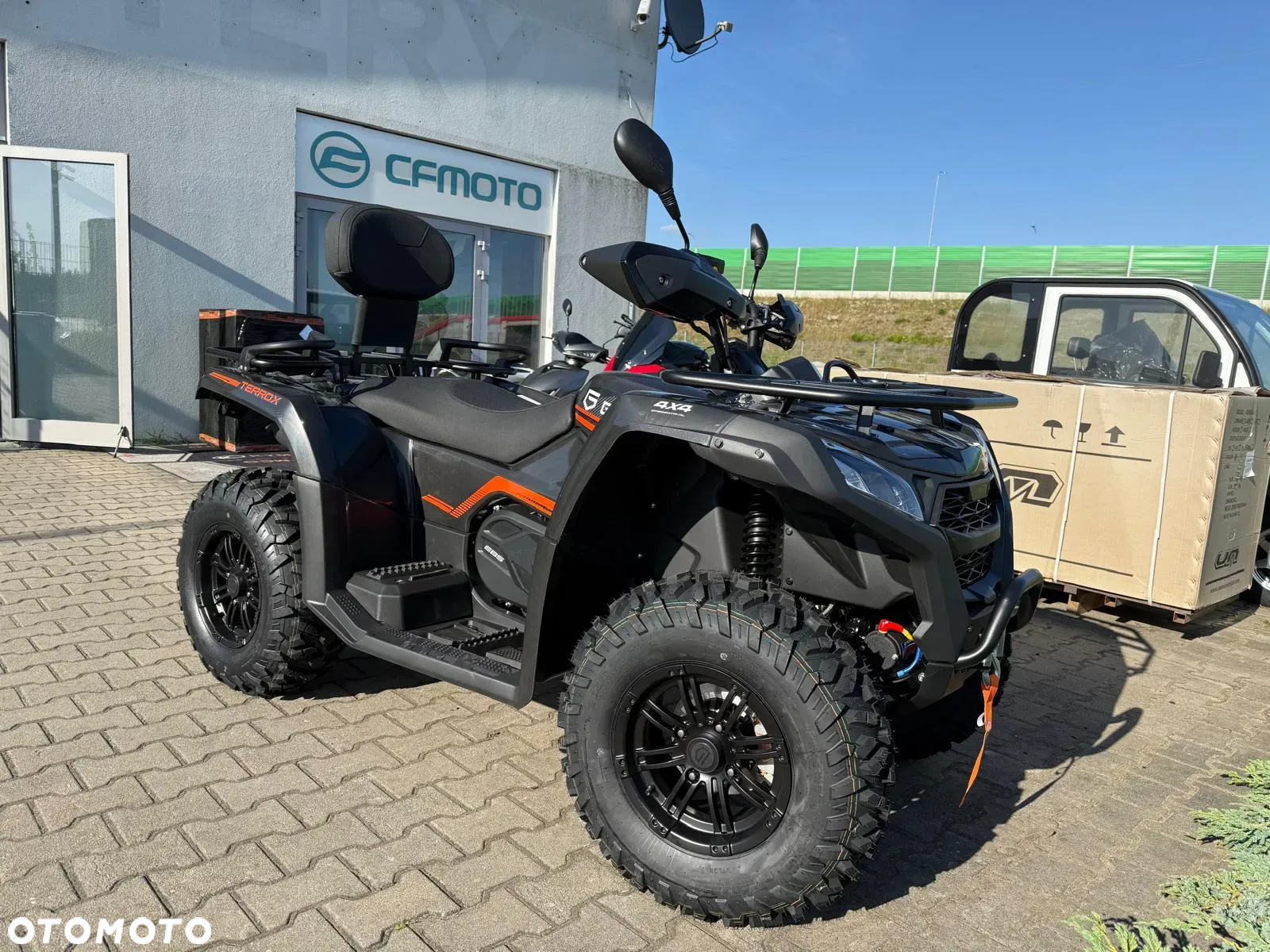 CFMoto CForce - 11