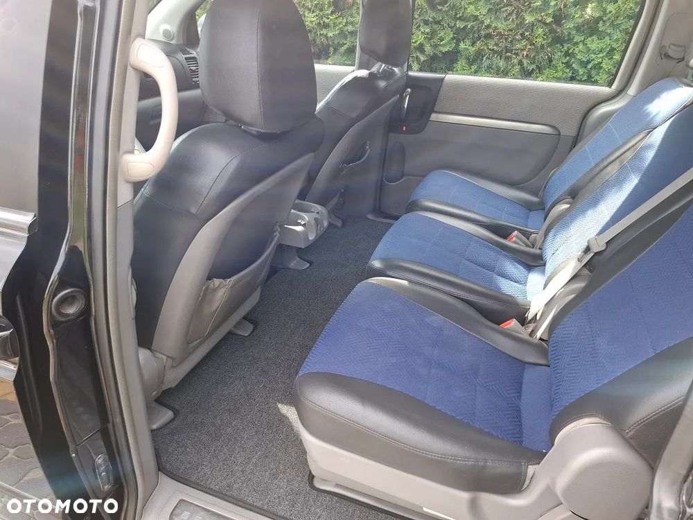 Kia Carnival 2008 photo 5