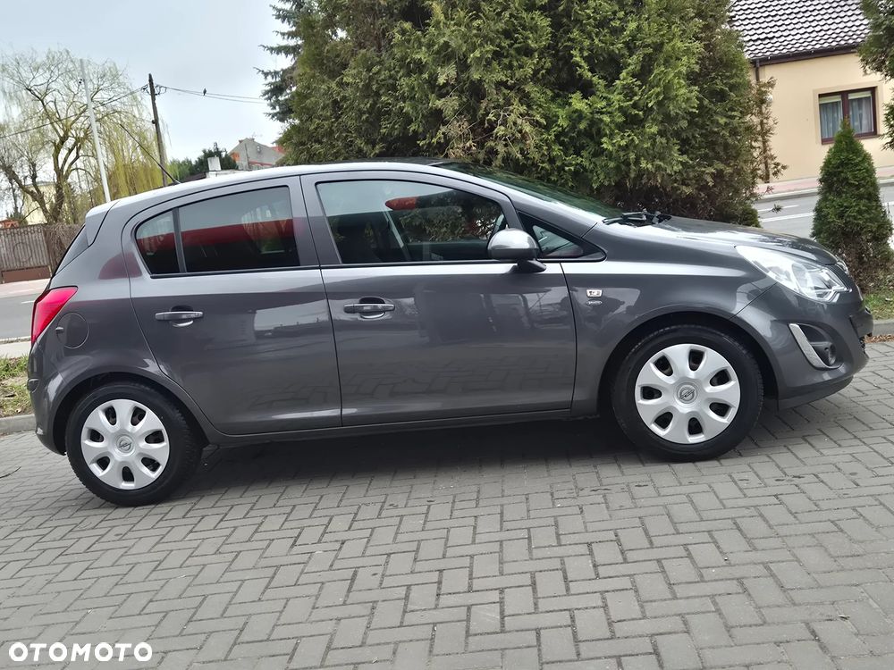 Opel Corsa 1.4 16V Satellite - 16