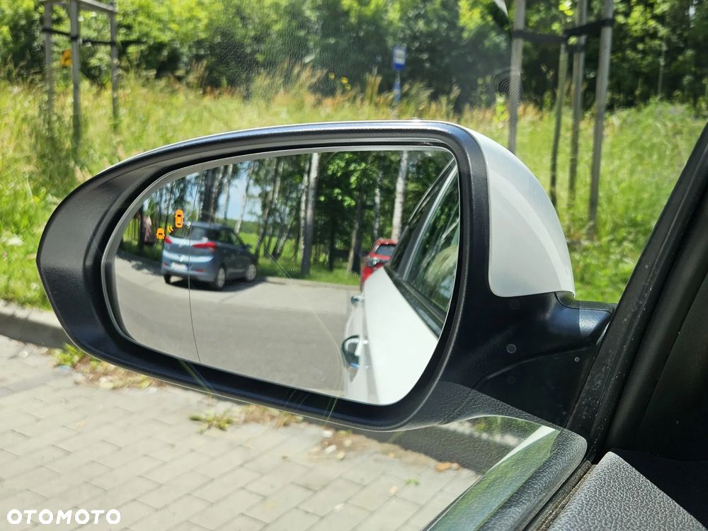 Hyundai i30 1.4 T-GDI Premium DCT - 17