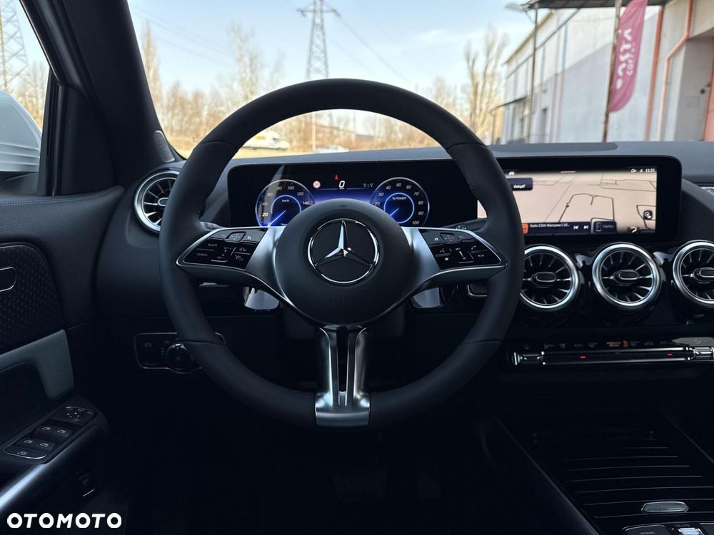 Mercedes-Benz EQA - 11