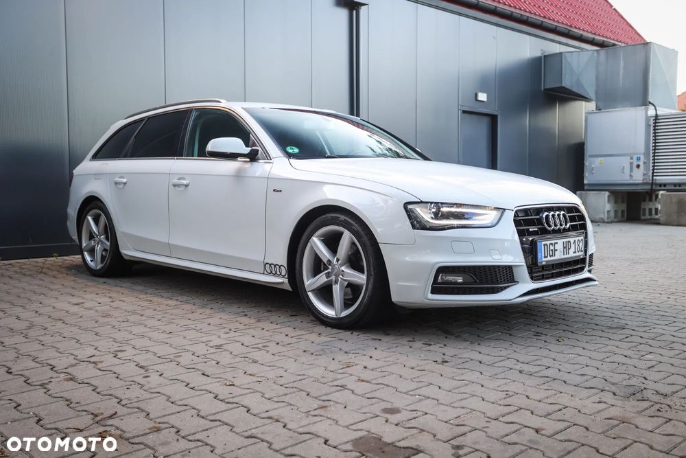 Audi A4 Avant 2.0 TDI DPF quattro S tronic S line Sportpaket - 11