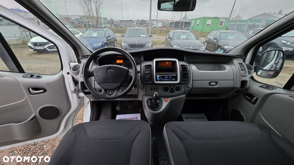 Opel Vivaro - 18