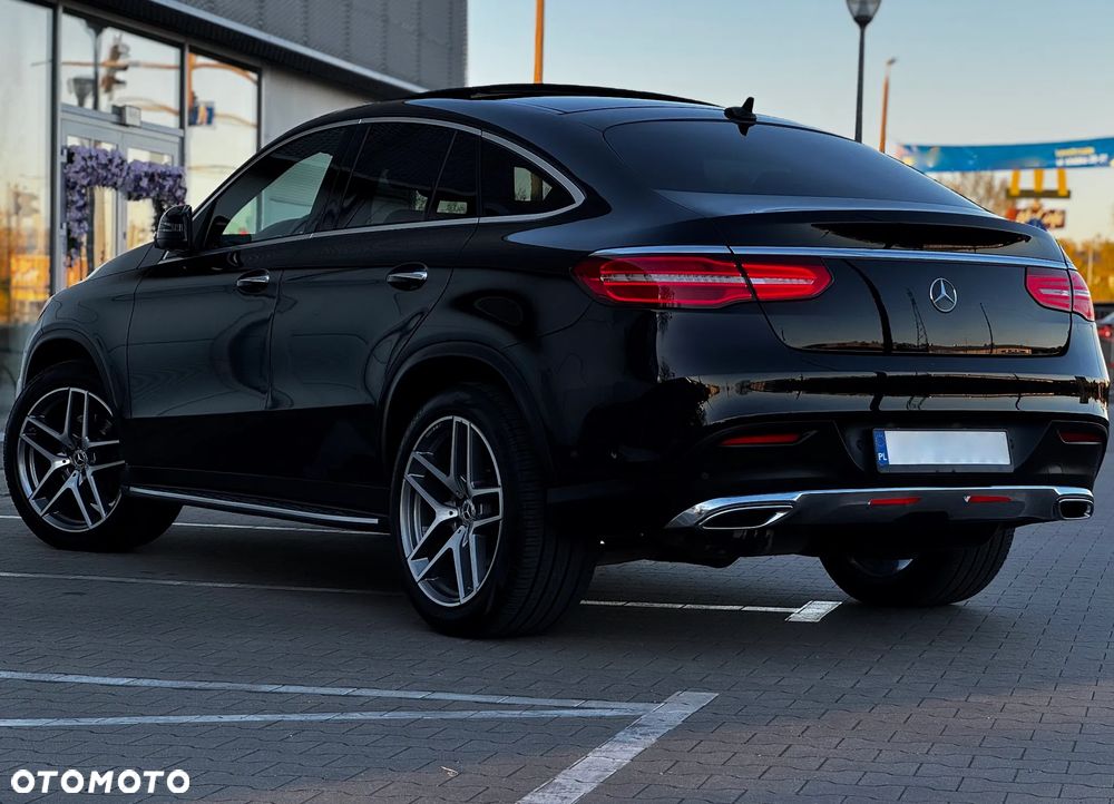 Mercedes-Benz GLE 350 d 4Matic 9G-TRONIC AMG Line - 9