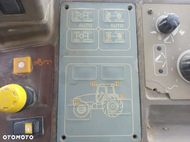 Panel świateł napędów Case MXM155 - 1