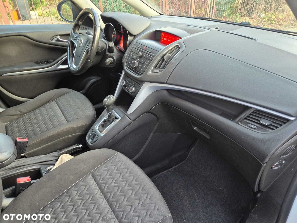 Opel Zafira - 4