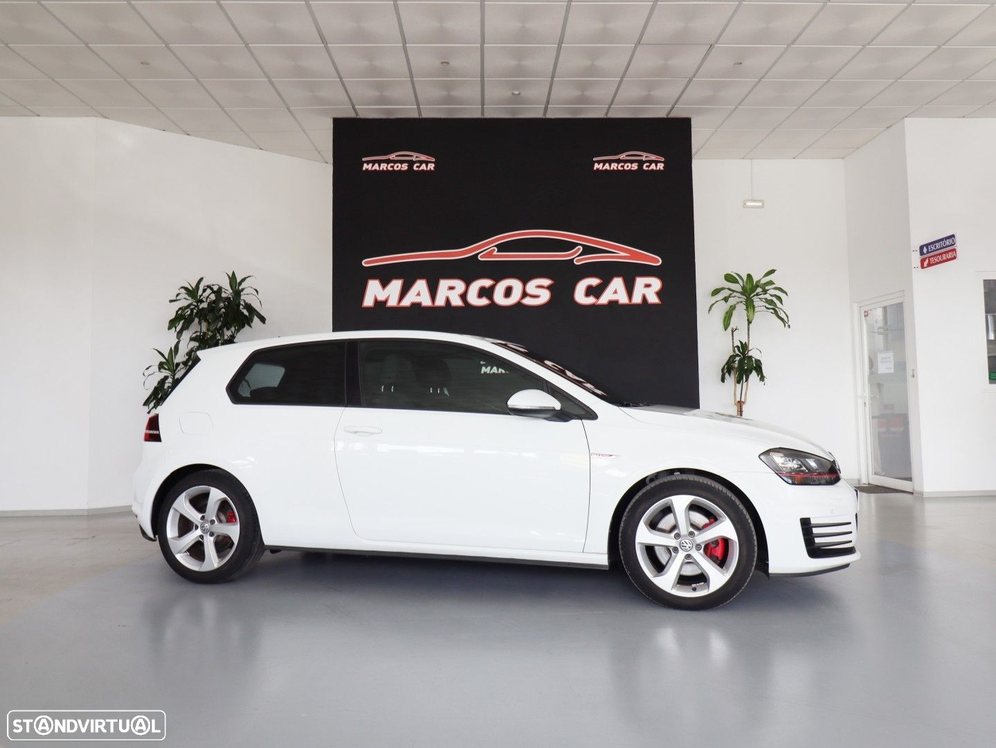 VW Golf 2.0 TSi GTi Performance - 4