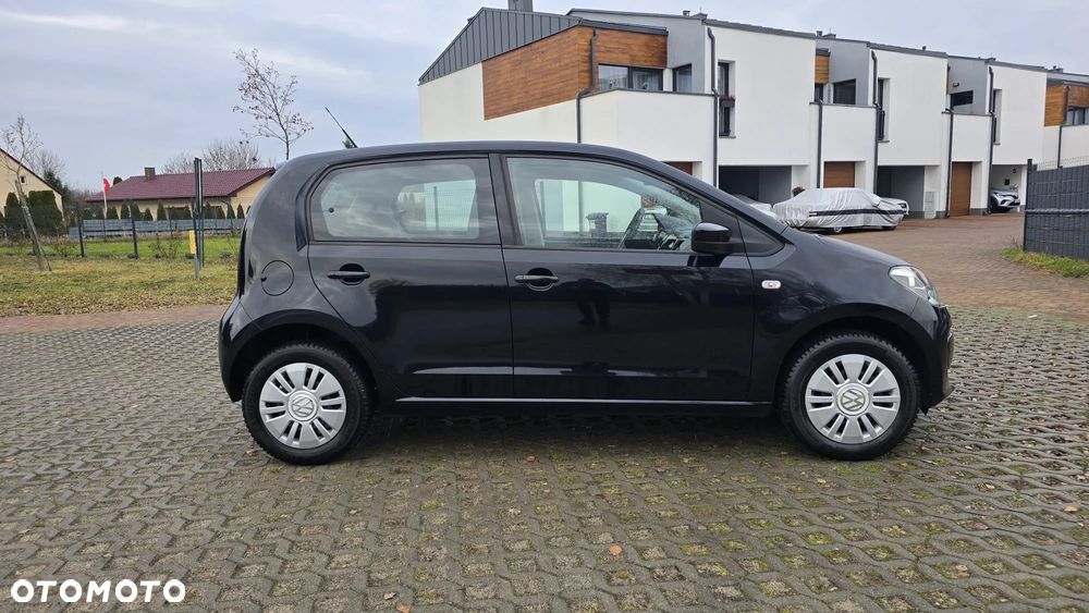 Volkswagen up! move - 3