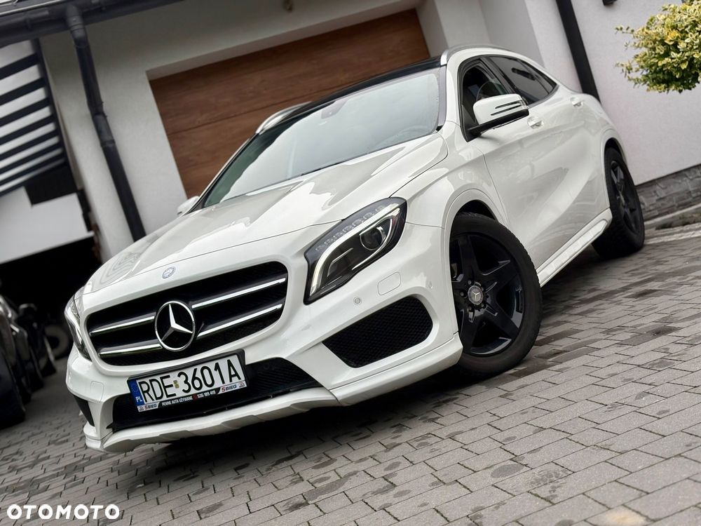 Mercedes-Benz GLA 200 7G-DCT AMG Line - 2