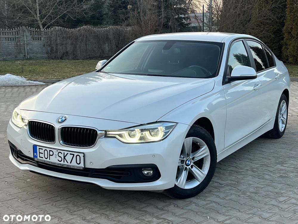 BMW Seria 3 318i - 1