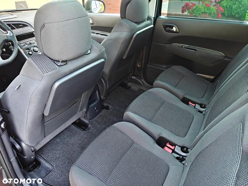 Peugeot 5008 2.0 HDi Allure 7os - 14