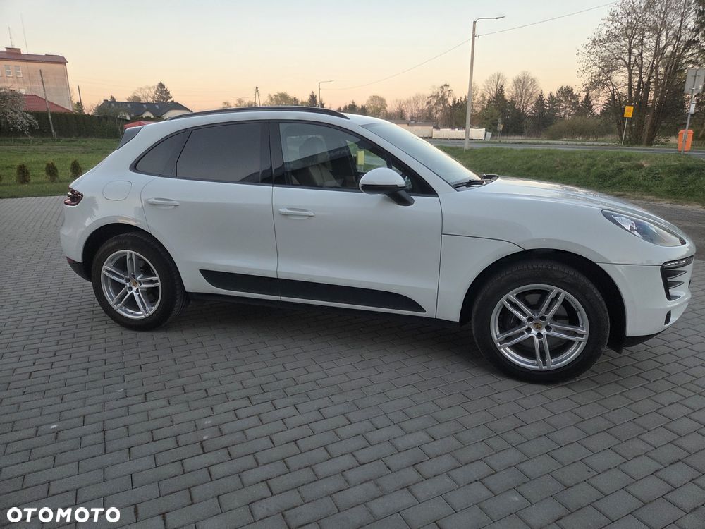 Porsche Macan Standard - 3
