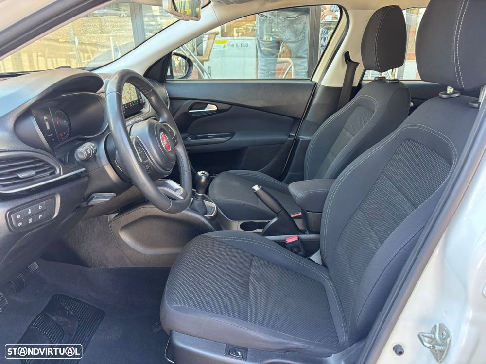 Fiat Tipo 1.3 MultiJet Life - 24