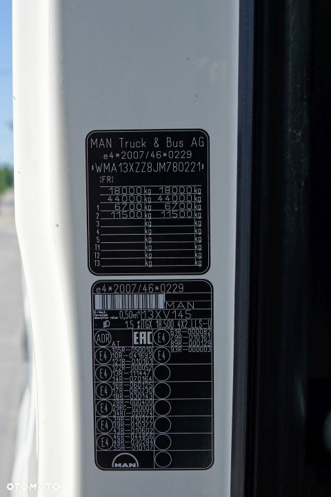 MAN TGX 18.500 EURO 6 4X2 LLS-U XLX / MEGA / AUTOMAT / RETARDER / 2 ZBIORNIKI / LODÓWKA - 33