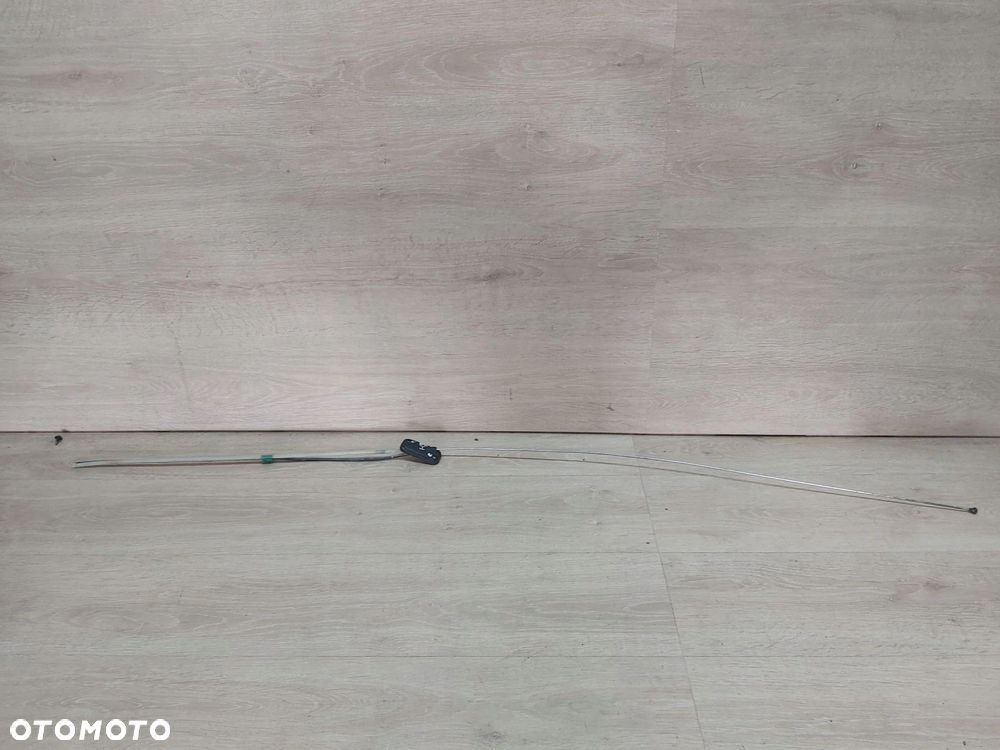 Toyota RAV4 I 2,0 antena bat mocowanie - 1
